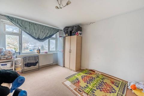 2 bedroom flat for sale, Kenton Lane,, Harrow Weald, Harrow, HA3