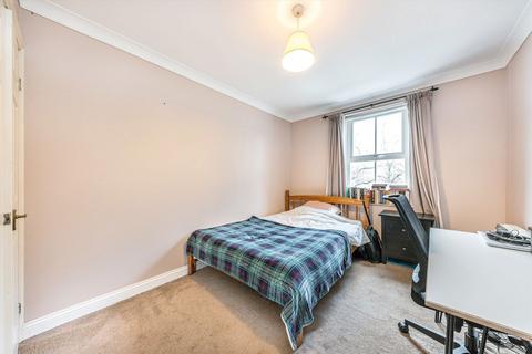 2 bedroom flat to rent, Cadogan Terrace, London E9