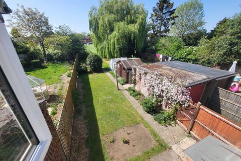undefined, Lakes Lane, Newport Pagnell