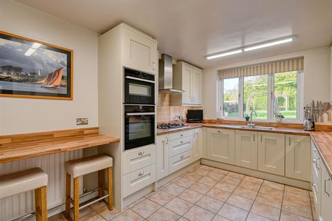 4 bedroom detached house for sale, The Rest, Wenlock Road, Bridgnorth