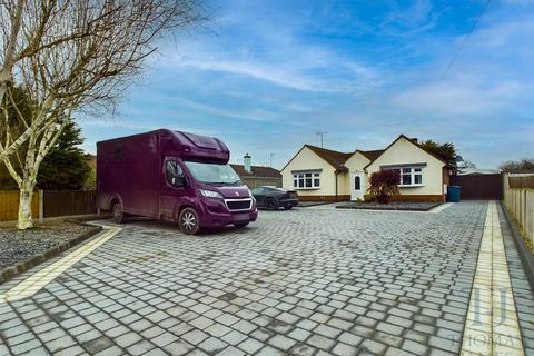 3 bedroom detached bungalow for sale, Rectory Place, Barton-In-Fabis, Nottingham