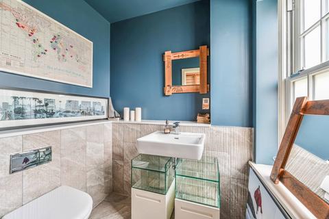 14 Pownell Terrace, London, SE11 4BW
