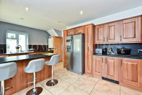 undefined, Westbrook Square, Barnet, EN4