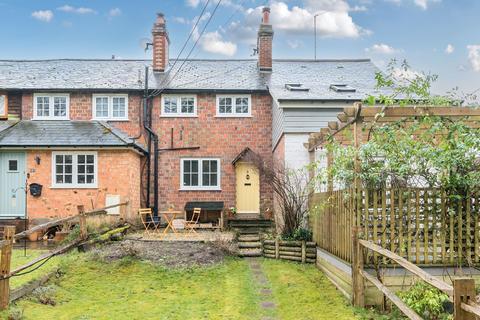 Culmer Lane, Godalming GU8