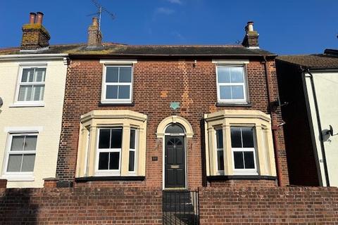 3 bedroom semi-detached house to rent, Spring Road, Brightlingsea, CO7