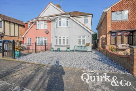 3 bedroom semi-detached house for sale, Meynell Avenue, Canvey Island, SS8