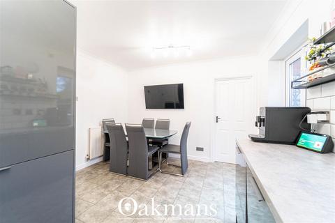 8 Calcutt Way, Shirley, Solihull, B90 1RS
