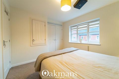 8 Calcutt Way, Shirley, Solihull, B90 1RS