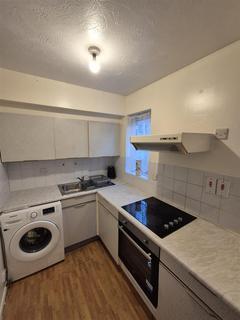 Studio to rent, Gatting Close, Pavilion Way, Edgware