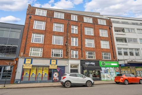 Studio for sale, High Street, Guildford