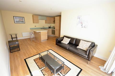 2 bedroom flat for sale, Church Street, Epsom KT17