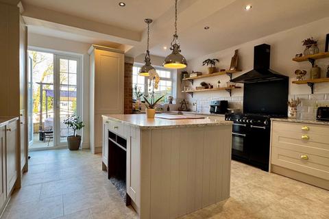 31 Charldane Road, London, SE9 3PF