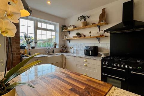 31 Charldane Road, London, SE9 3PF