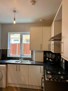 2 bedroom maisonette to rent, Nutwell Street, London