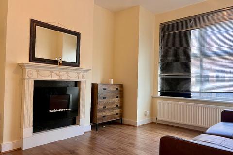 2 bedroom maisonette to rent, Nutwell Street, London