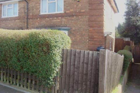 3 bedroom semi-detached house to rent, Tottenham Crescent, Kingstanding