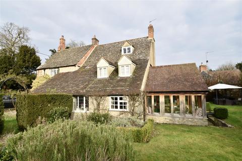 5 bedroom cottage for sale, Bainton Road, Bucknell