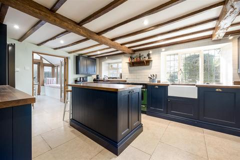 5 bedroom cottage for sale, Bainton Road, Bucknell