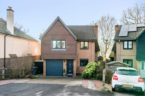 4 bedroom detached house for sale, Elkins Grove, Farnham, GU9