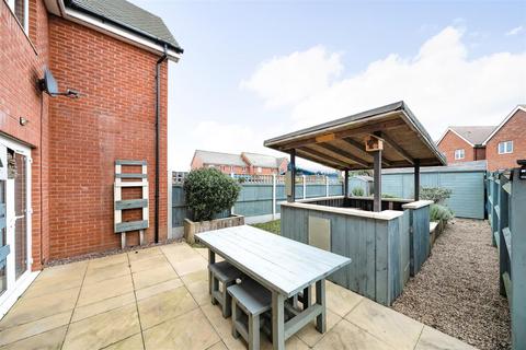 3 bedroom end of terrace house for sale, Star Lane, Margate