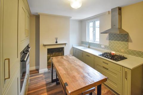 4 bedroom terraced house for sale, Montfort Road, Rochester, ME2