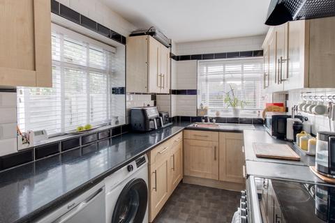 3 Cherry Orchard Drive, Bromsgrove, B61 8RJ