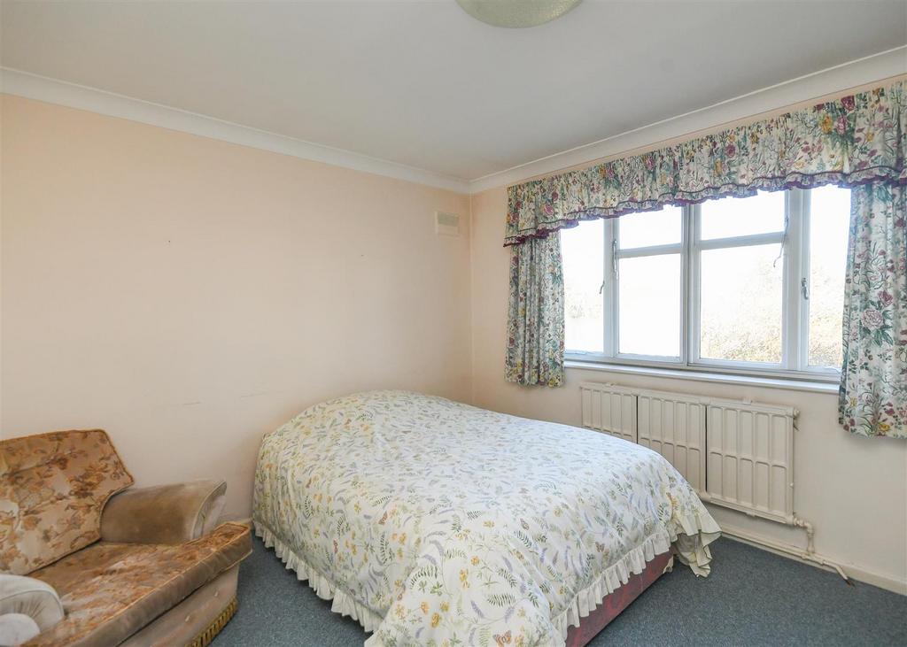 10 Farm Road - Bedroom 2.jpg