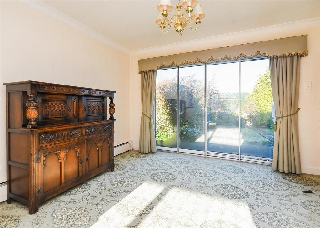 10 Farm Road - Dining Room.jpg
