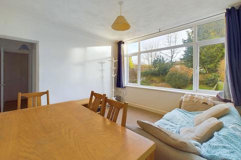 Flat 3, 17 Winchester Road, Worthing, BN11 4DJ