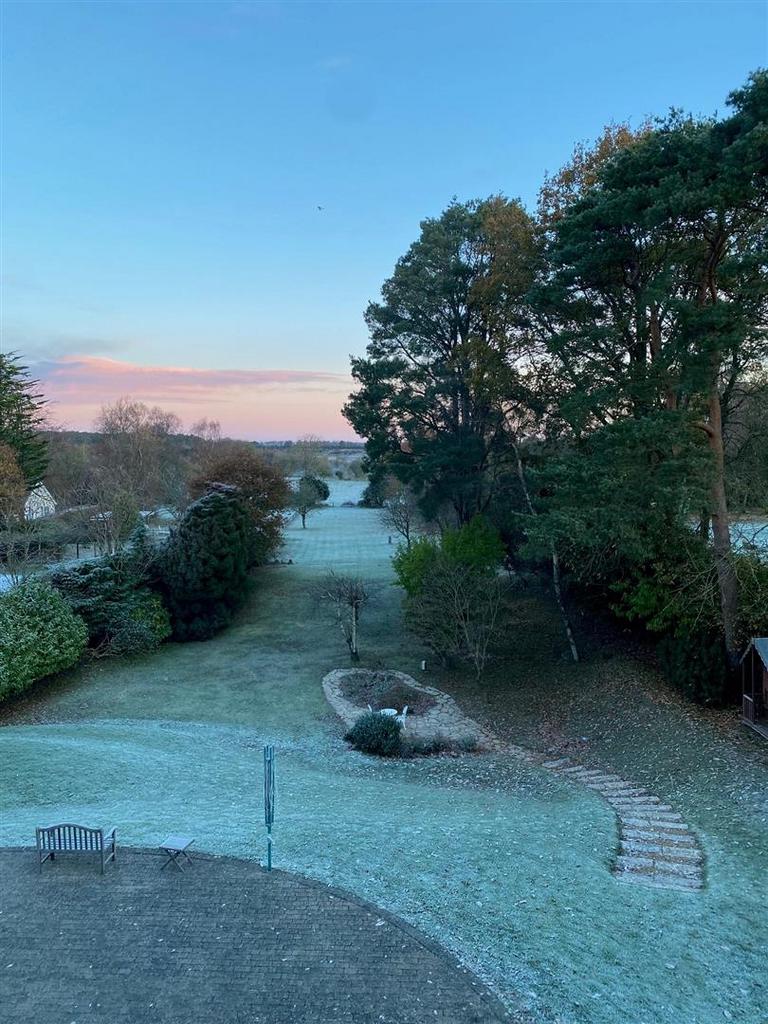 Frosty morning.jpg