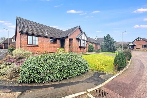 3 bedroom bungalow for sale, Heather Close, Honiton, Devon, EX14