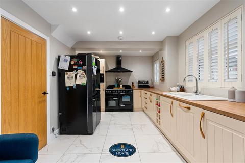 21 Winchat Close, Binley, Coventry, CV3 2FE