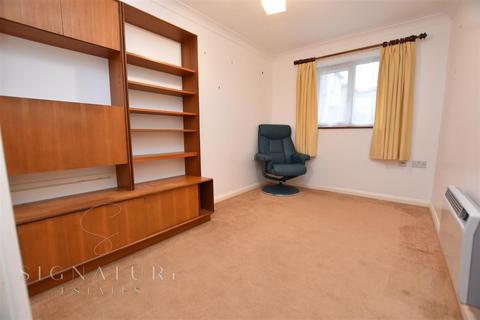 2 bedroom retirement property for sale, The Crescent, Abbots Langley