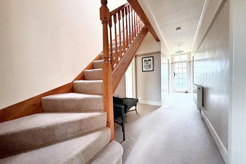 4 bedroom detached house for sale, Vernon Avenue, Peacehaven, BN10 8RT
