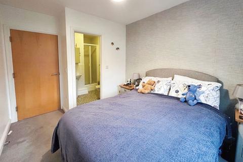 Apartment 12, Freeman Court Axminster Drive, Bailiff Bridge, Brighouse, HD6 4FN