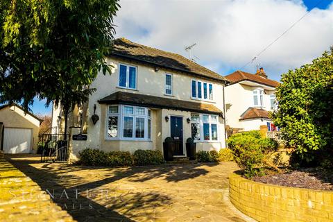 4 bedroom detached house for sale, Toms Lane, Kings Langley