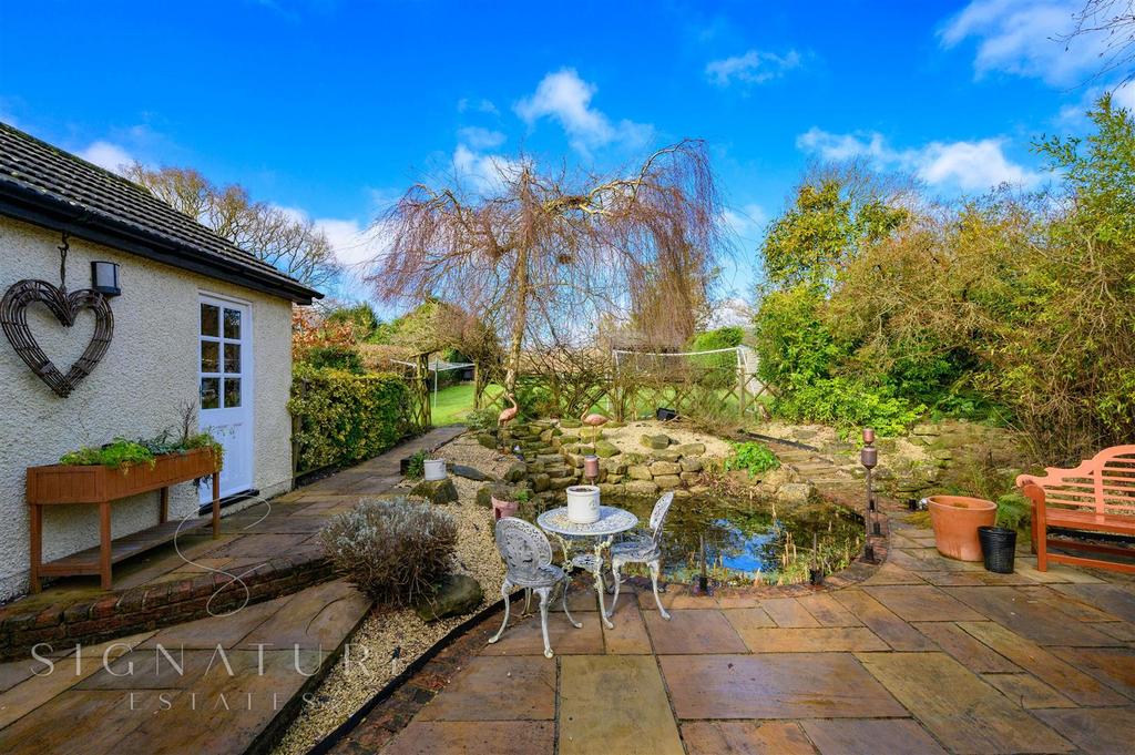 115 Toms Lane Bedmond 15.jpg