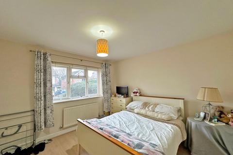 122a Common Road, Wombourne, Wolverhampton, WV5 0NE