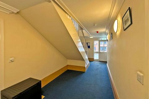 122a Common Road, Wombourne, Wolverhampton, WV5 0NE