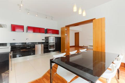 3 bedroom apartment to rent, Barkston Gardens, Earls Court, SW5