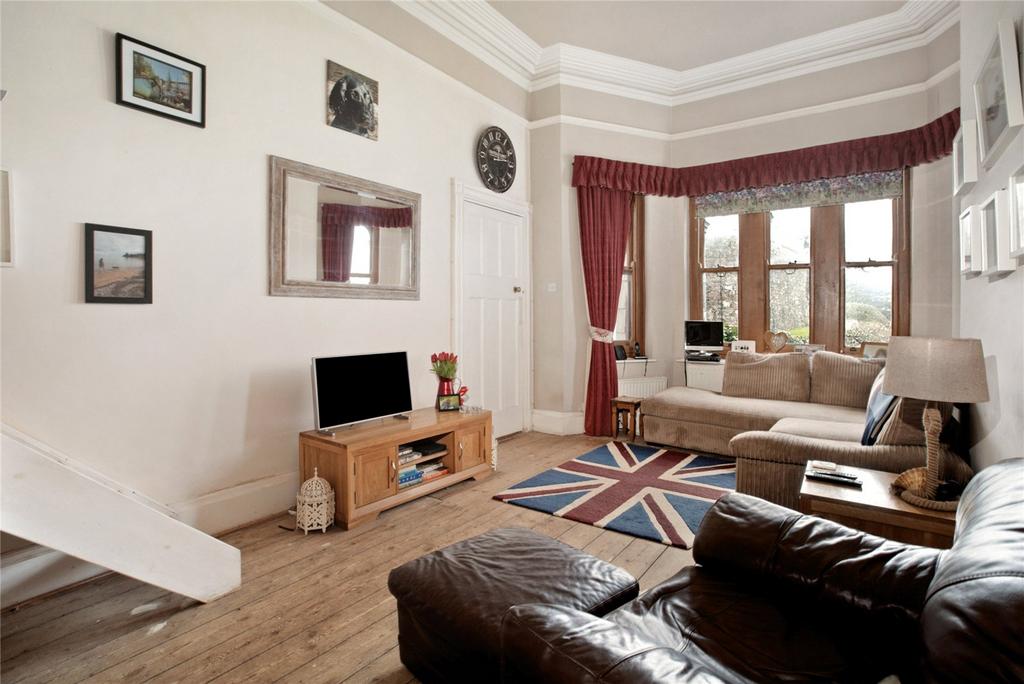 Apartment Lounge