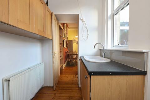 56 Cornhill Terrace, Edinburgh, EH6 8EL