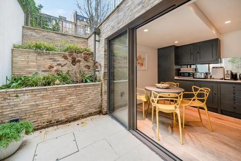 2 bedroom maisonette for sale, Albert Street, London NW1