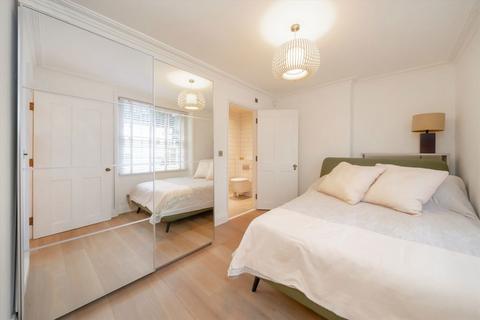 2 bedroom maisonette for sale, Albert Street, London NW1