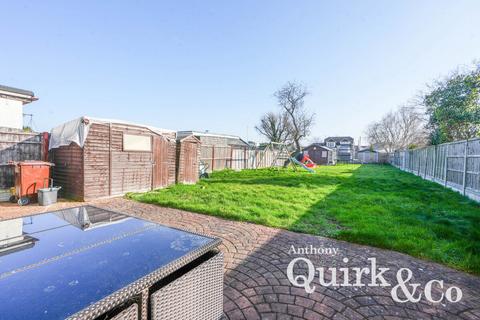 5 bedroom semi-detached house for sale, The Driveway, Canvey Island, SS8