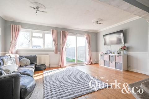 5 bedroom semi-detached house for sale, The Driveway, Canvey Island, SS8