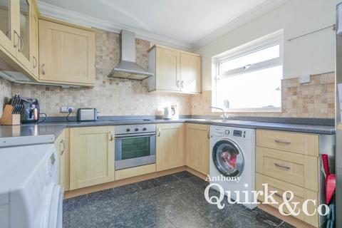 5 bedroom semi-detached house for sale, The Driveway, Canvey Island, SS8