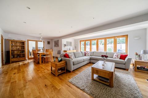 5 Sears Close, Shefford, SG17 5HG