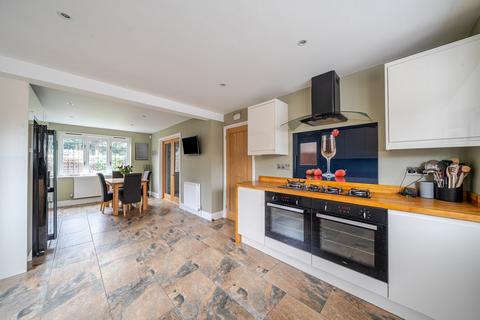 5 Sears Close, Shefford, SG17 5HG