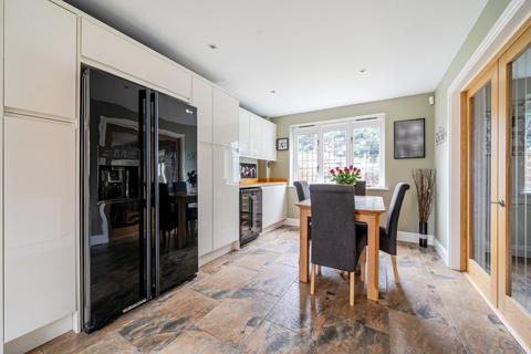 5 Sears Close, Shefford, SG17 5HG